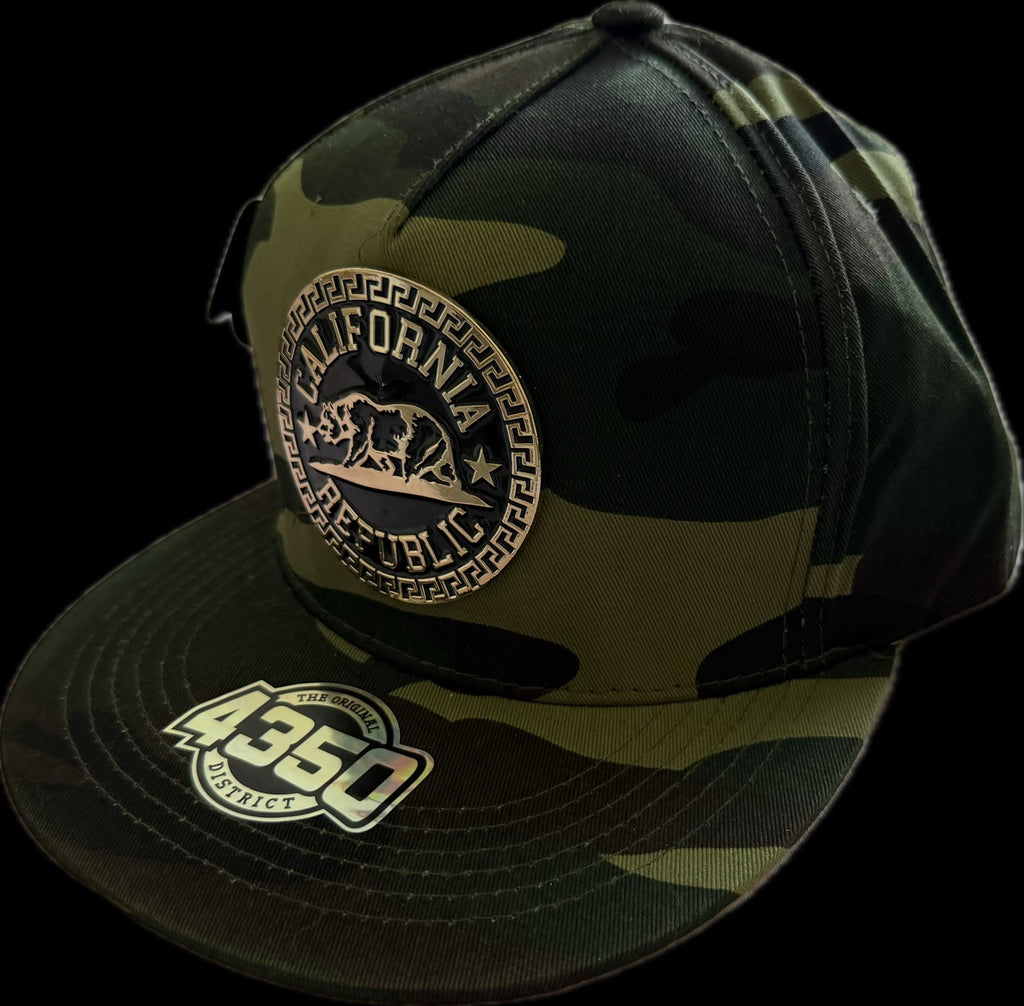SnapBack with metallic sign “CALIFORNIA REPUBLIC”